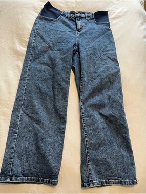 Women’s wide-leg Maternity Jeans with Stretch Waistband